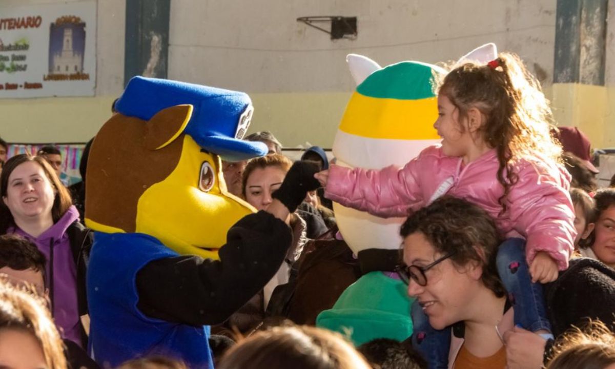 La municipalidad de Rawson celebra el día de la infancia con una gran jornada recreativa