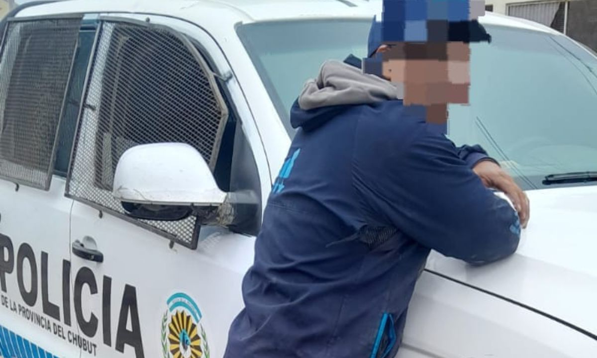 Detuvieron a joven por violar una restricción de acercamiento