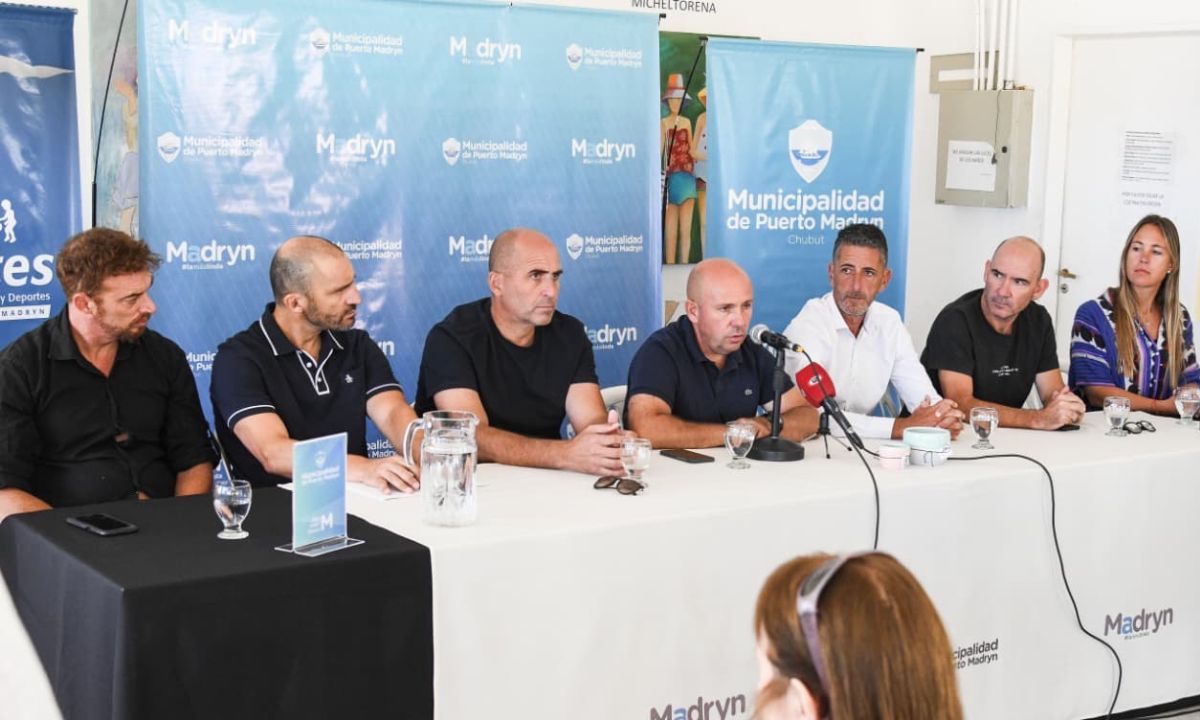 Sastre presentó los cientos de talleres municipales que se realizarán en todos los barrios de la ciudad