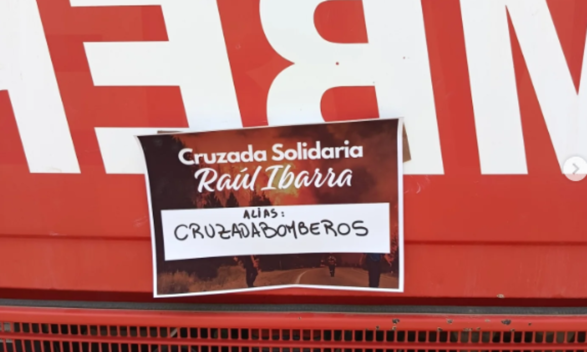 Realizan una cruzada solidaria para acompañar a bomberos de El Hoyo