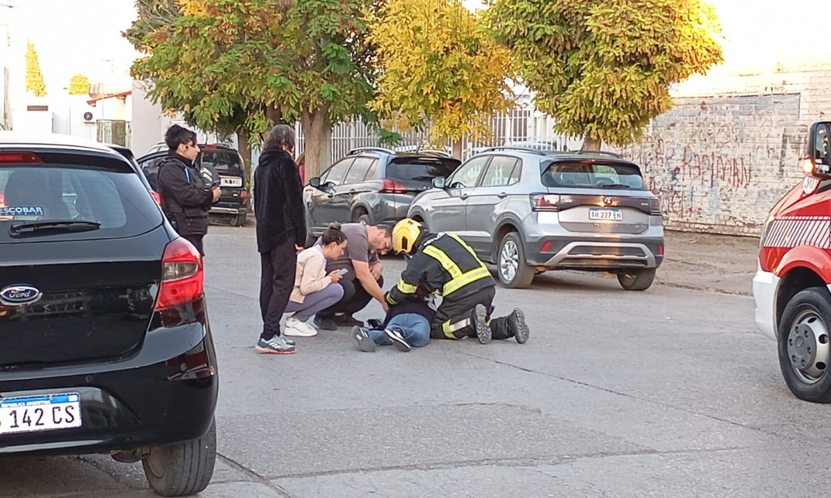Accidente en Trelew: una mujer fue atropellada y sufrió heridas leves