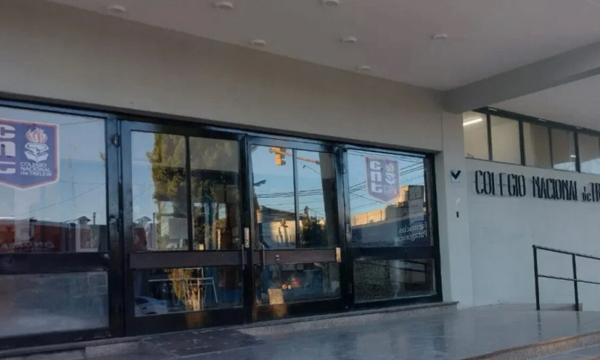 Trelew: el Colegio Nacional implementa un protocolo especial tras amenazas en redes