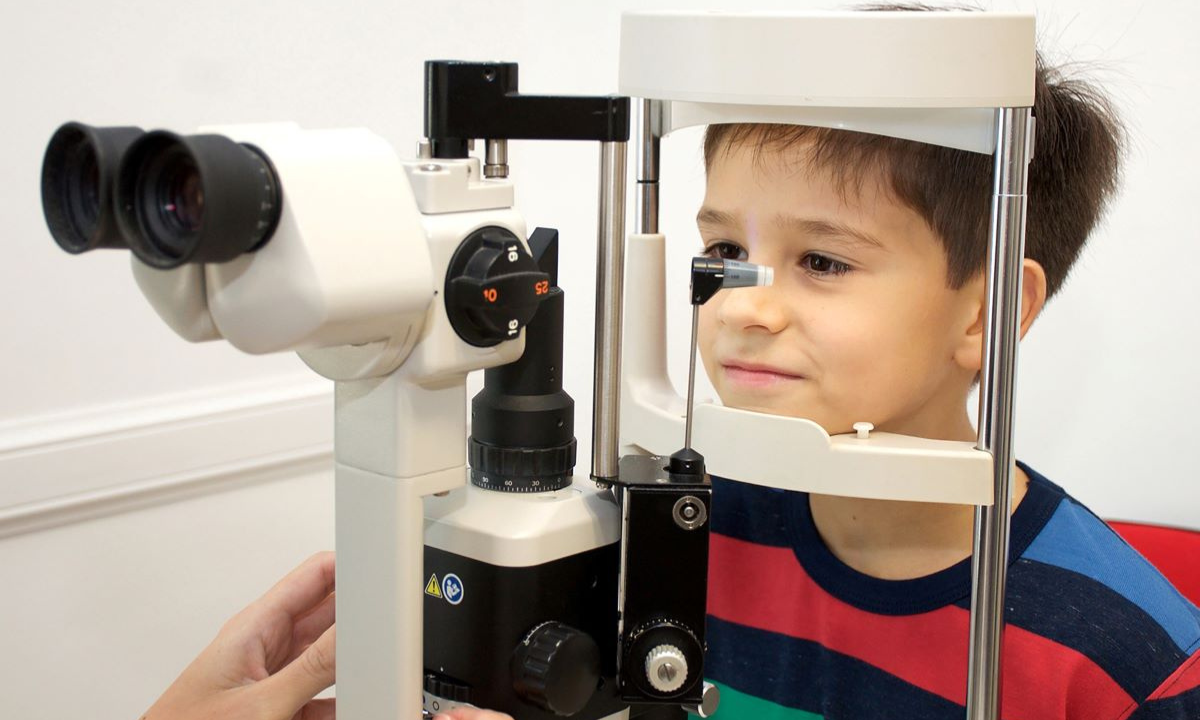 Advierten sobre la falta de controles visuales en niños y destacan la importancia de la detección temprana