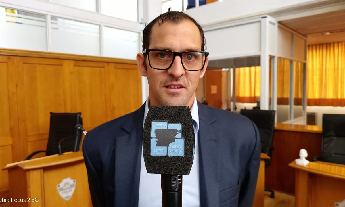 Trelew: proponen prohibir limpiavidrios y analizan suba del transporte urbano