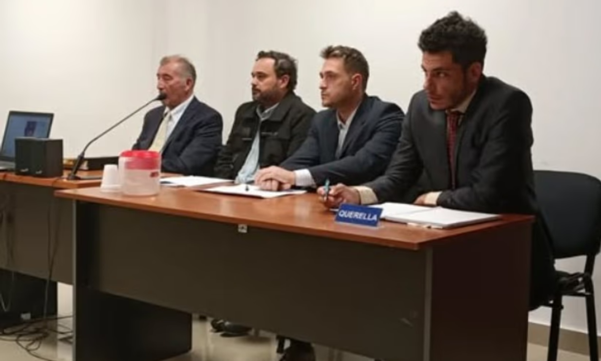 La causa abierta por una supuesta extorsión al intendente de Puerto Madryn tendría motivaciones políticas