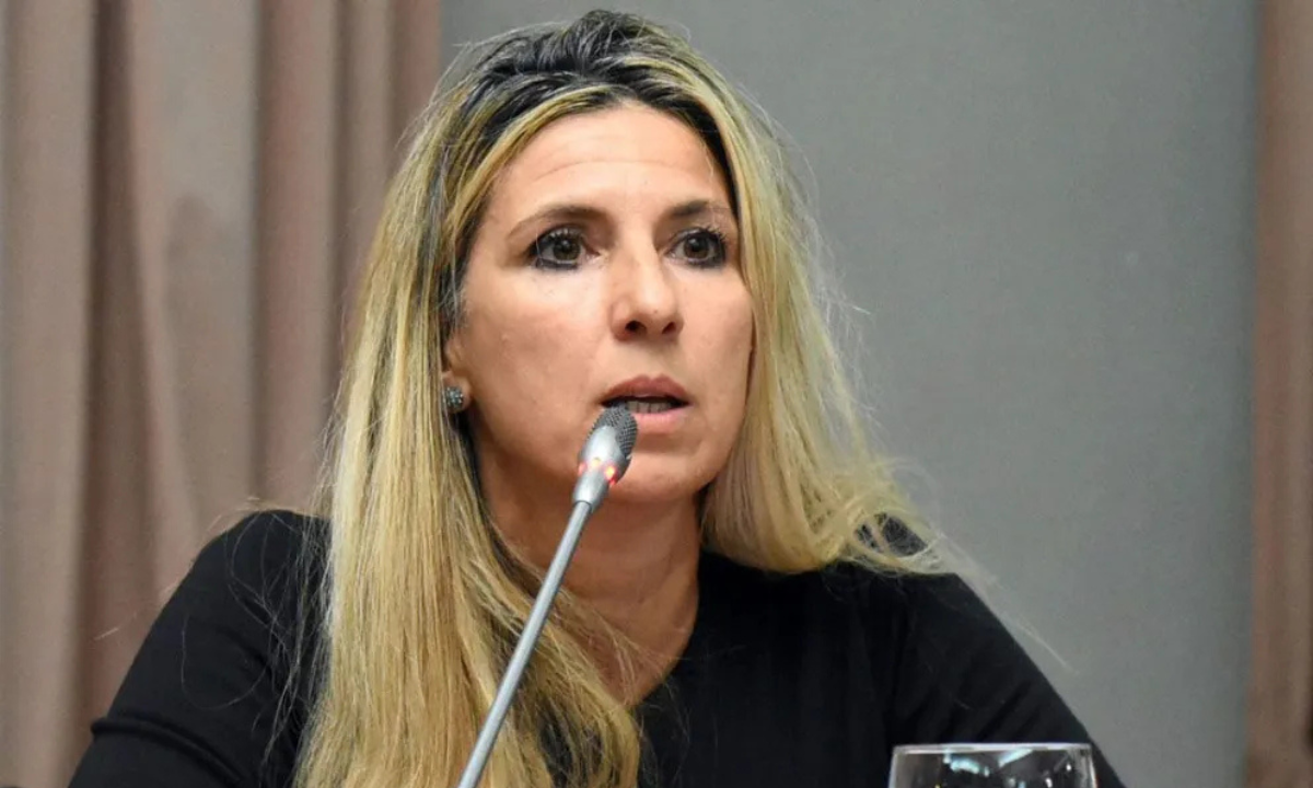 La diputada Jacqueline Caminoa renunciará a su banca por motivos personales