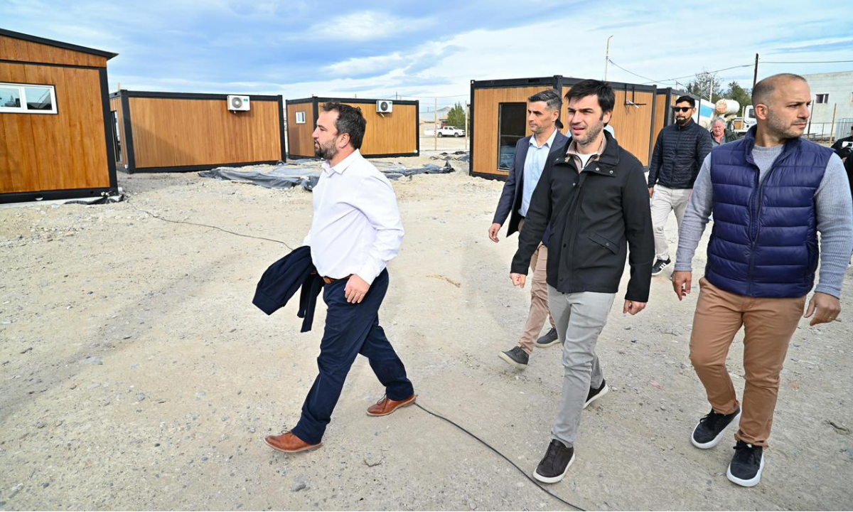 En tiempo récord, la Provincia avanza con 52 viviendas para damnificados del Cerro Hermitte y proyecta una segunda etapa