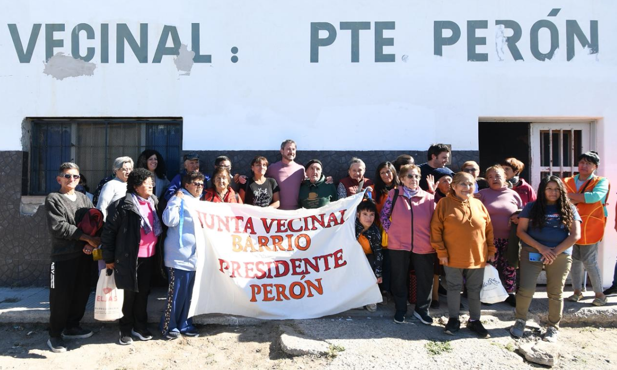 Merino y Torres compartieron un encuentro con adultos mayores y vecinos del barrio Presidente Perón
