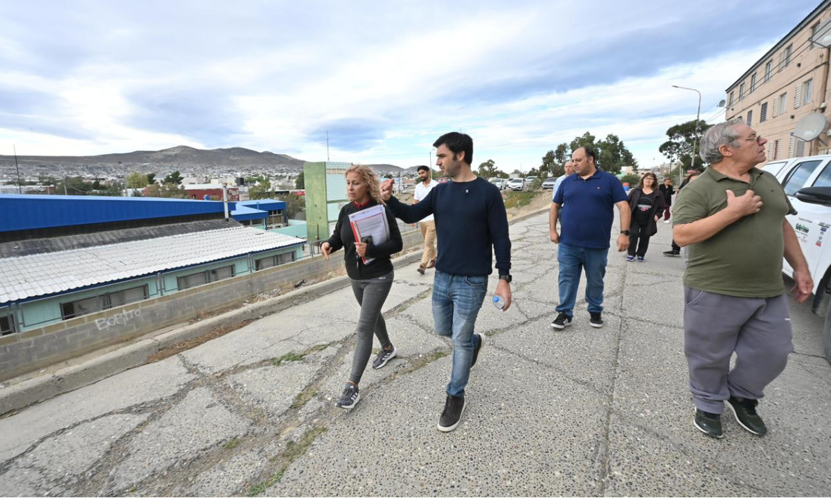 LU4: Torres supervisó la obra de reconstrucción y anticipó que las familias evacuadas volverán a sus casas en los próximos meses