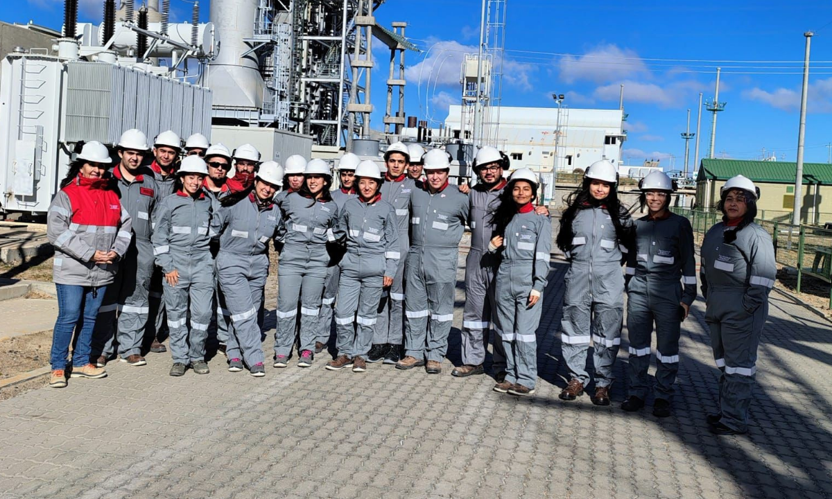 Becarios PAE visitaron Cerro Dragón