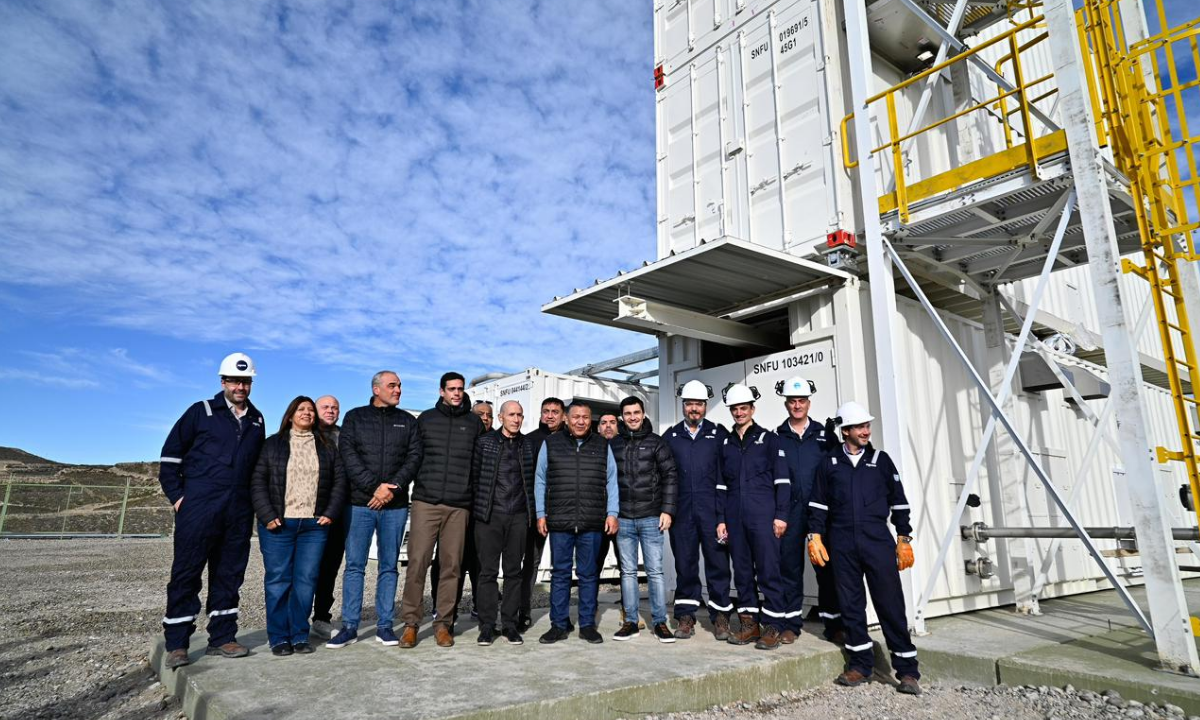 Torres destacó la inversión de PECOM en El Trébol, que aumentó un 12% la producción en un año