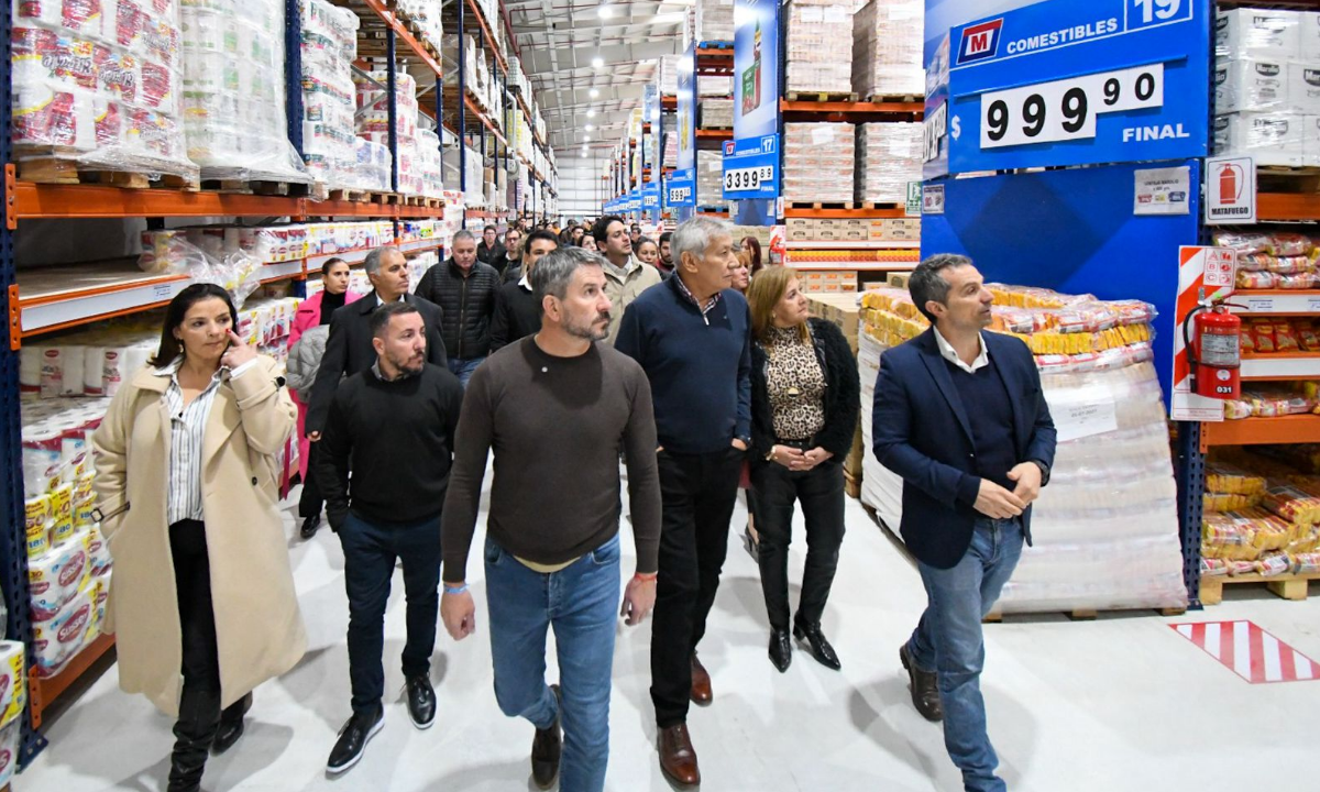 Maxiconsumo abrió sus puertas en Trelew y Merino destacó la generación de empleo, nuevas inversiones y medidas de alivio fiscal