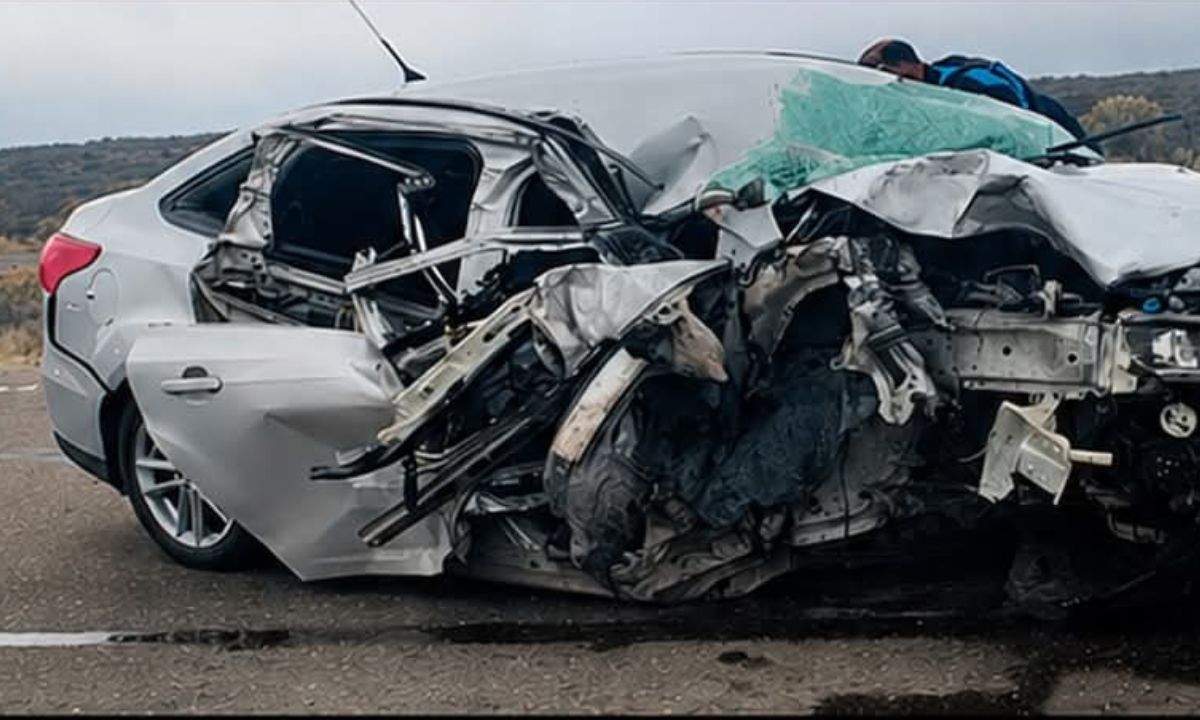 Una mujer resultó herida tras chocar contra un camión detenido sobre Ruta 3