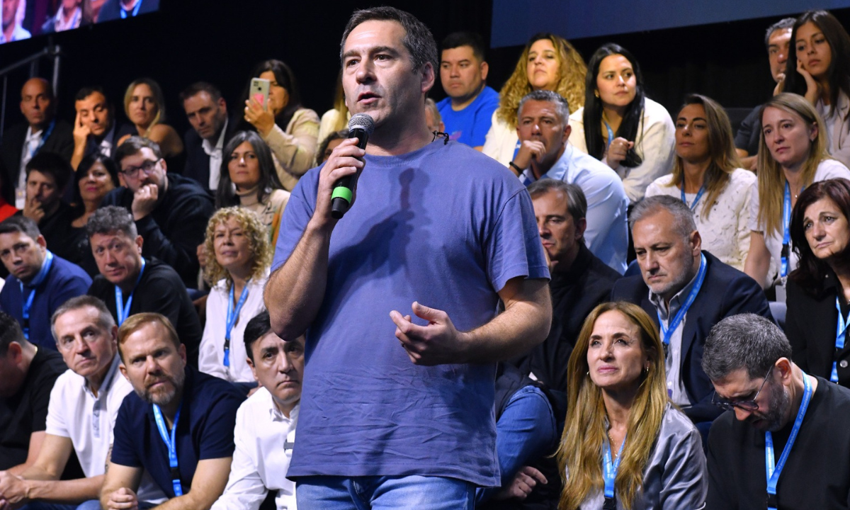 Luque: “El peronismo se organiza y debate para construir una alternativa federal frente a la crisis”