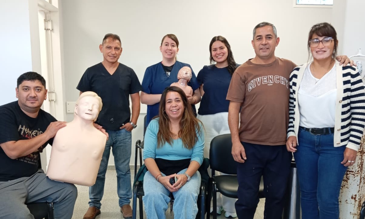 Capacitaron en emergencias a personal de salud y distintas instituciones en Las Plumas