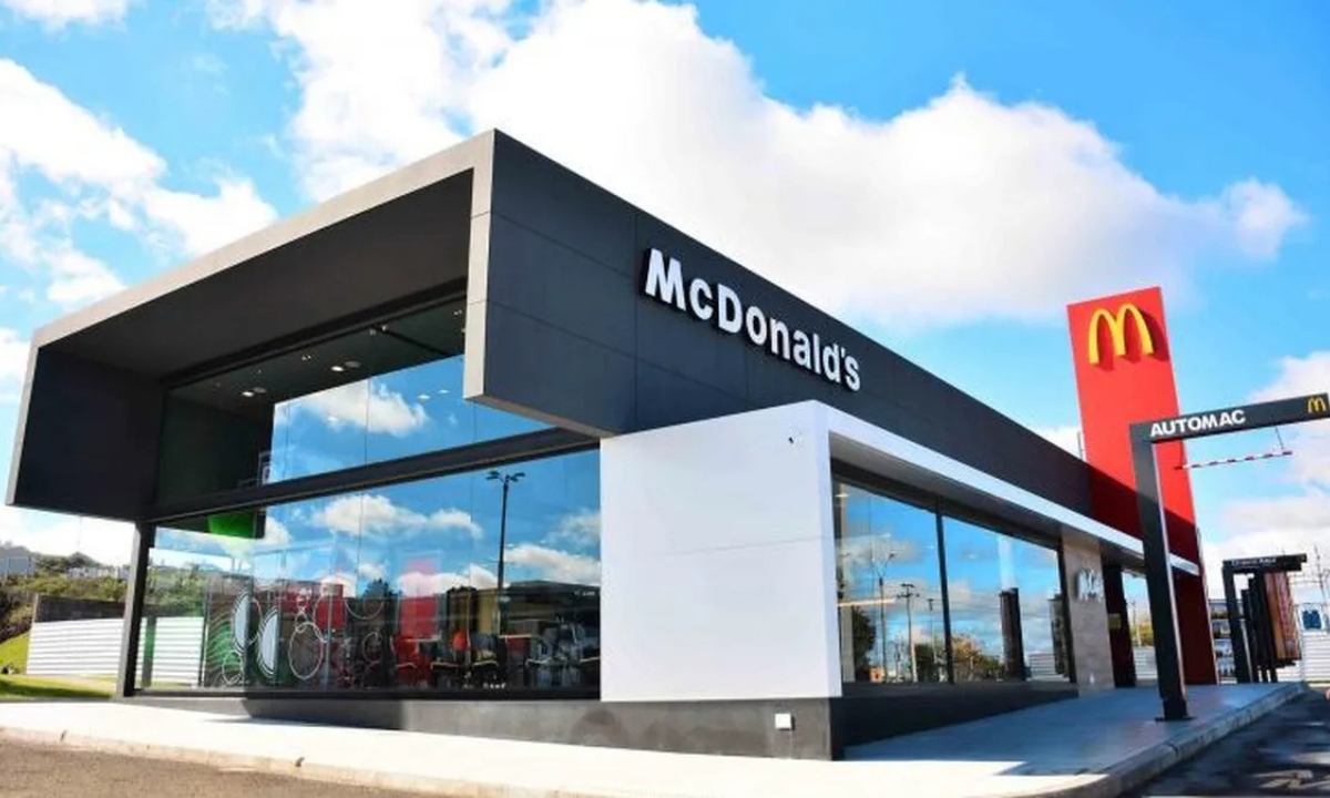 Más de 800 jóvenes se postularon para trabajar en el primer McDonald’s de Comodoro Rivadavia