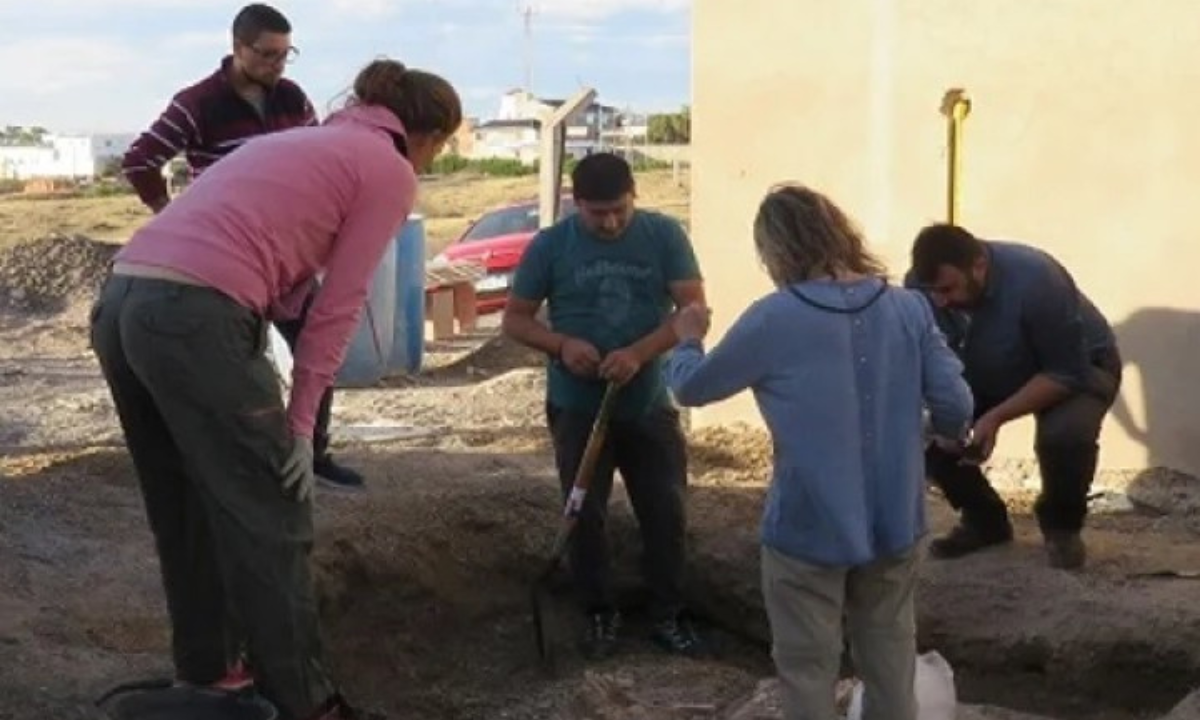 Hallazgo en Camarones: descubren restos humanos de más de 10 mil años y reabren el debate sobre el poblamiento de la Patagonia