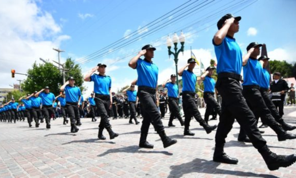En la Policía nadie cobrará menos de 1.422.000 pesos