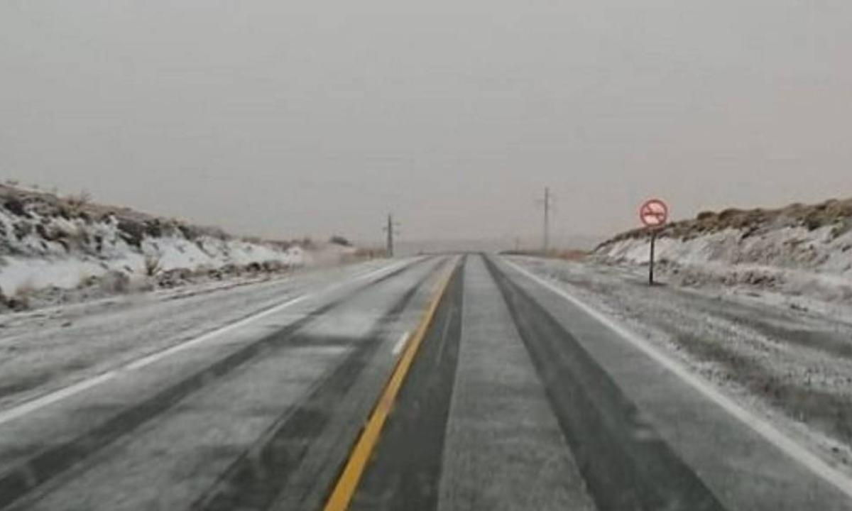Temporal en Chubut: persisten rutas complicadas por nieve, barro y fuertes vientos