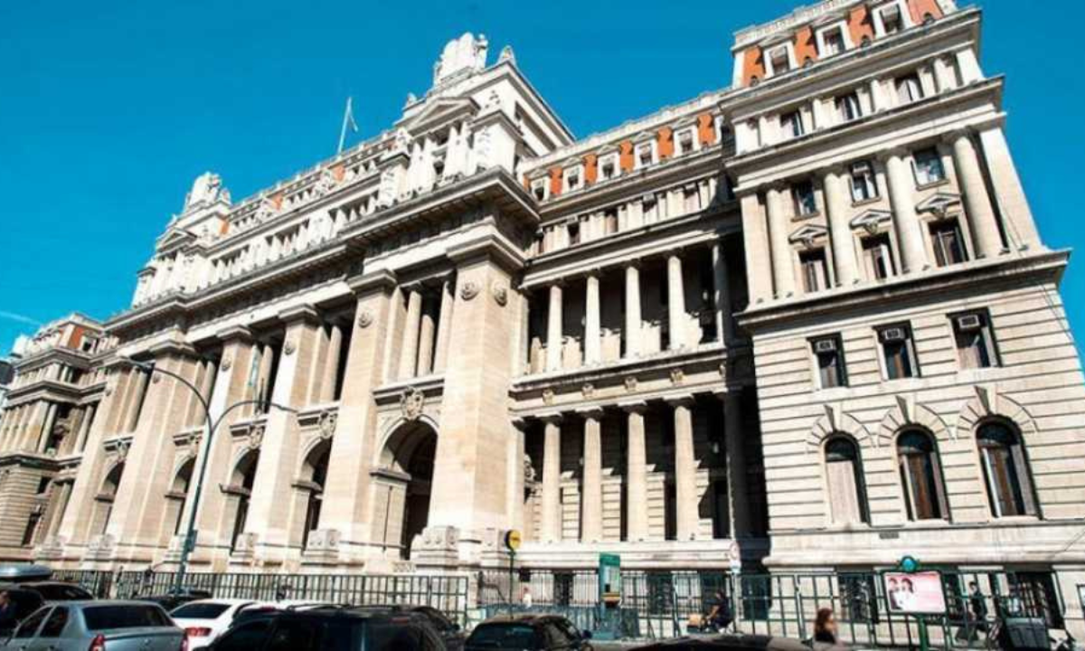 La Corte Suprema de Justicia de la Nación revocó una absolución en una causa por abuso sexual en Puerto Madryn y ordenó la realización de un nuevo juicio oral