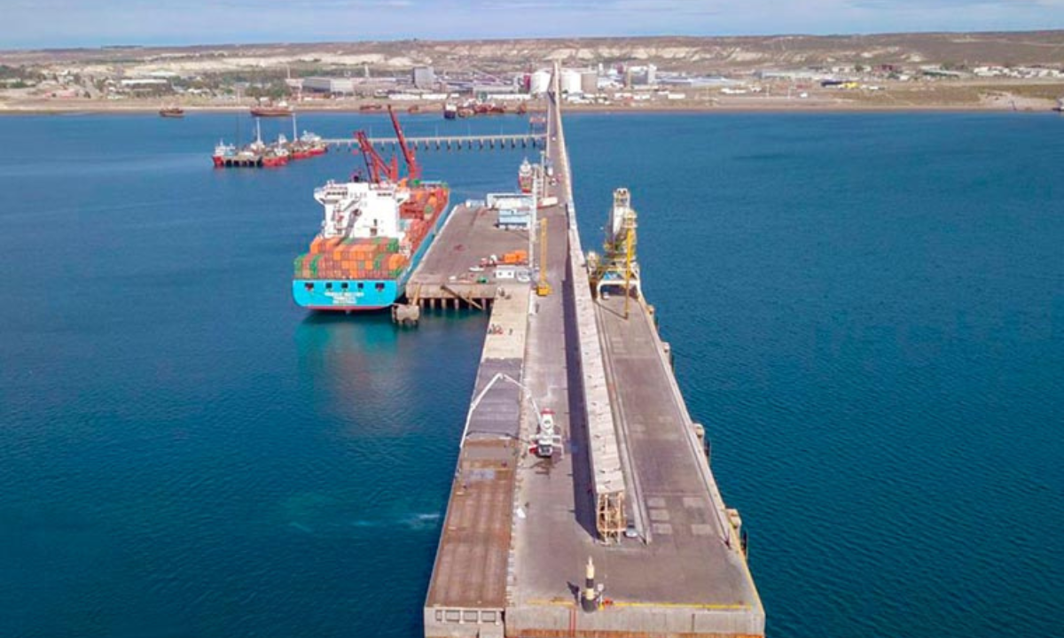 “Industrias Bass” ejecutará las obras que le darán mayor operatividad al muelle Storni de Puerto Madryn