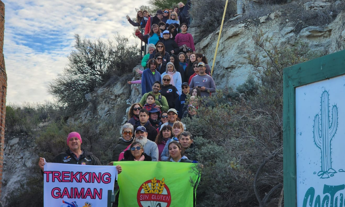 Gaiman realizó una jornada de concientización sobre celiaquía con trekking participativo
