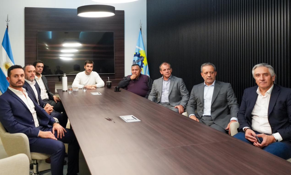 Torres y Ávila confirmaron nuevas inversiones petroleras y anticiparon, para fin de año, niveles de perforación que no se registraban desde 2019