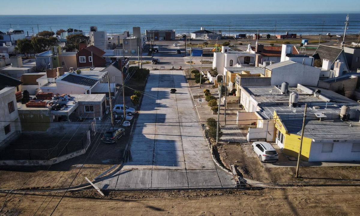 Rawson: finalizó la pavimentación de la calle Canónigo Vivaldi en Playa Unión