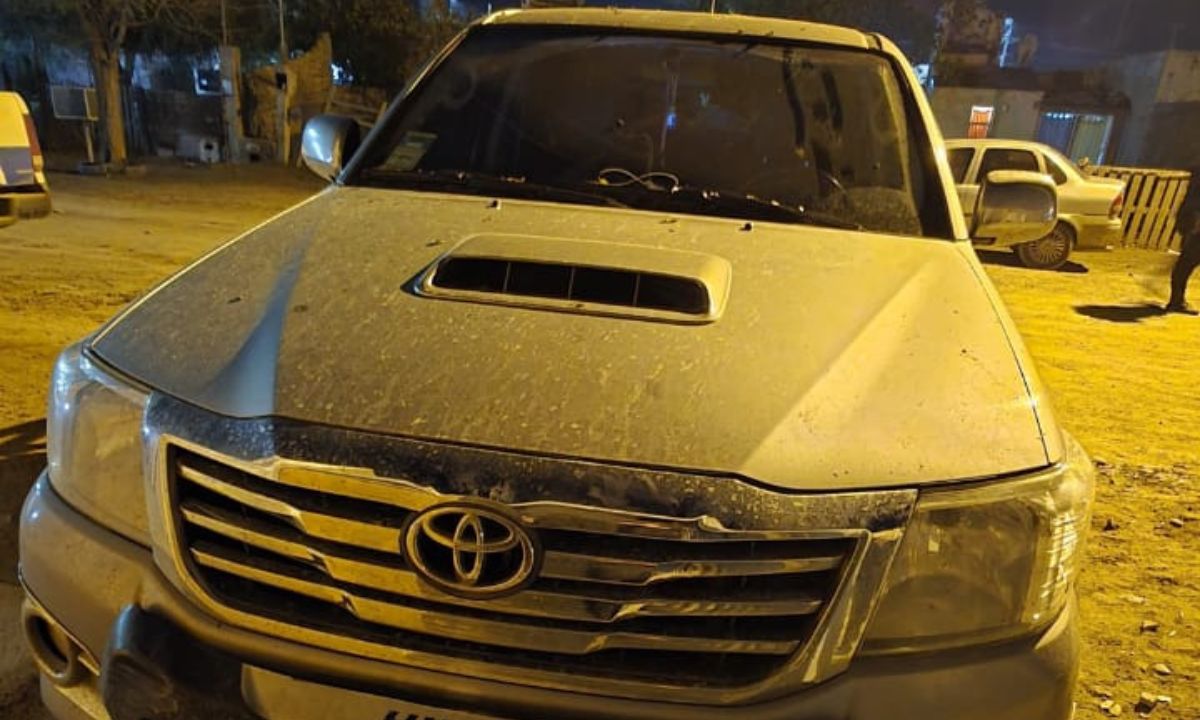 Trelew: recuperaron una Toyota Hilux robada y los sospechosos escaparon por los patios