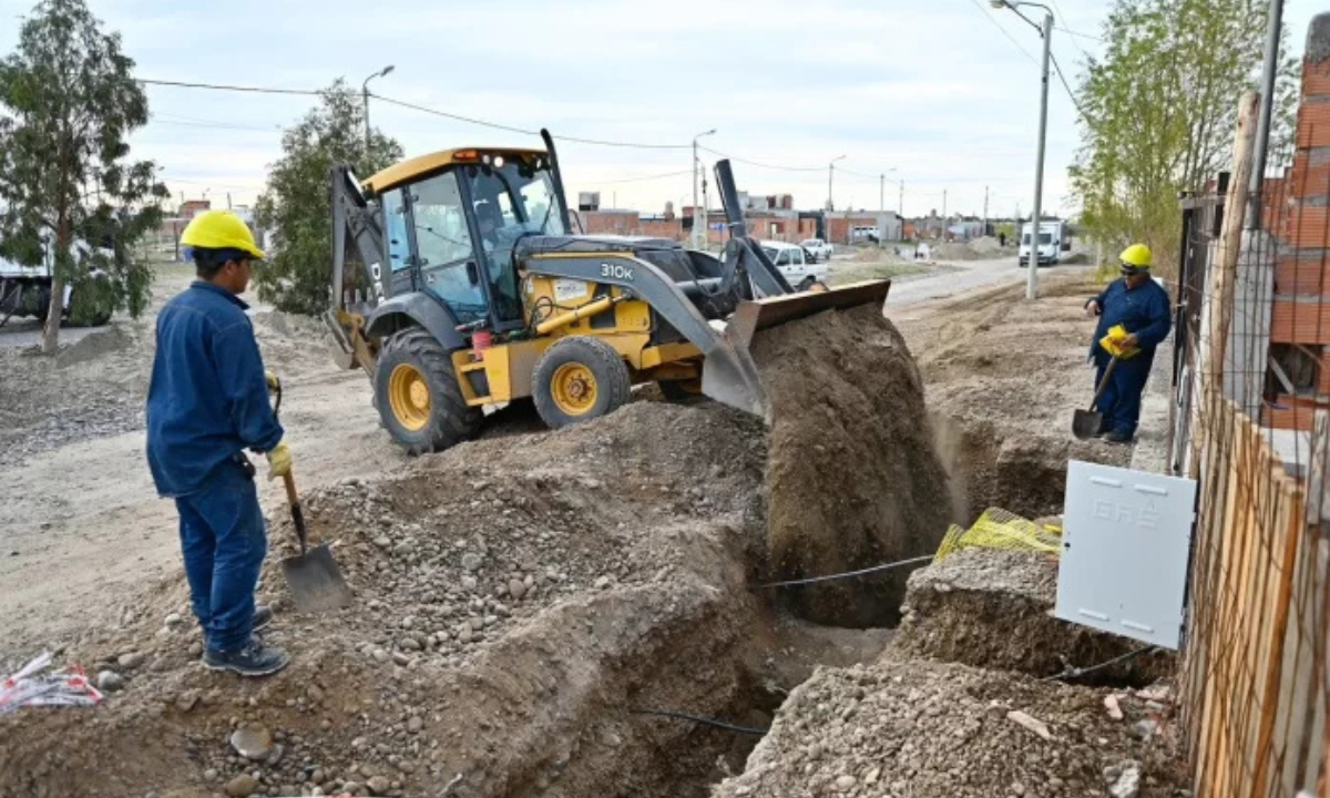 Comenzaron los trabajos para llevar gas a 750 lotes en Rawson