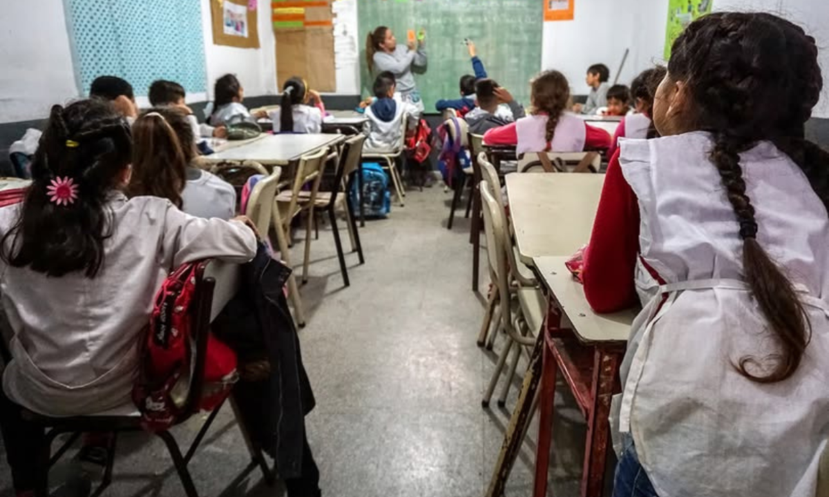Solo el 5% de los argentinos considera a la educación como el principal problema del país