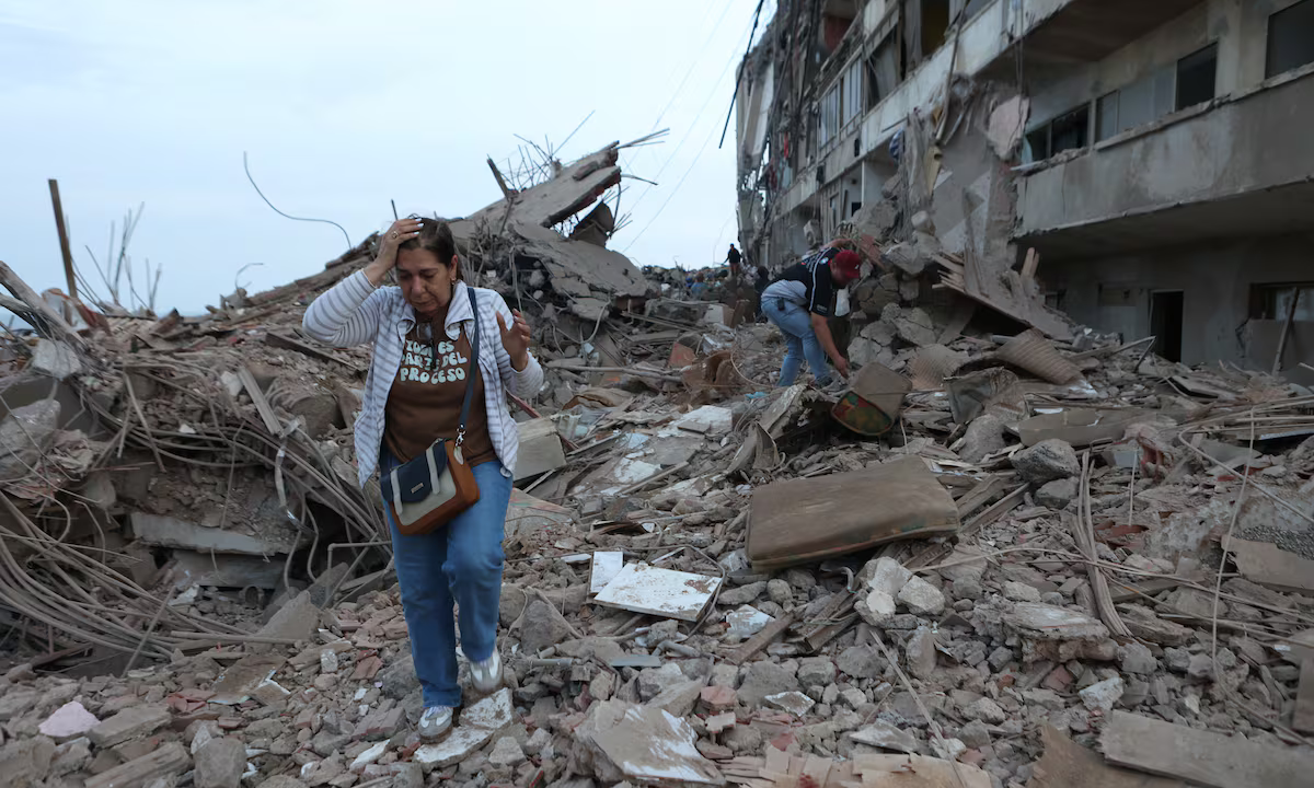 Las réplicas siguen sacudiendo a Venezuela tras los terremotos de 7.2 y 7.5