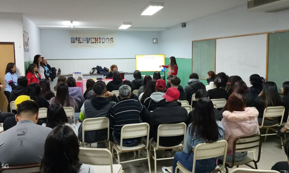 Trelew: realizaron un taller de salud mental para estudiantes de la Escuela 744