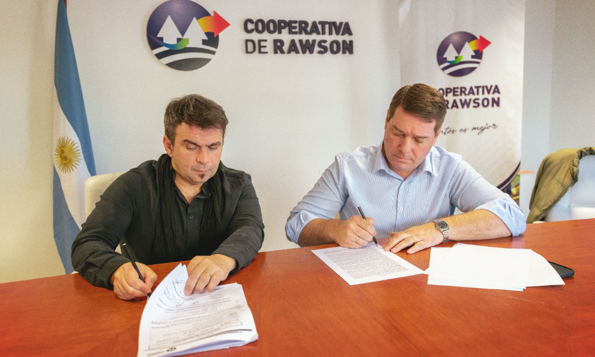 Municipalidad de Rawson y la Cooperativa firmaron convenio para ejecutar obras eléctricas en el Área 19