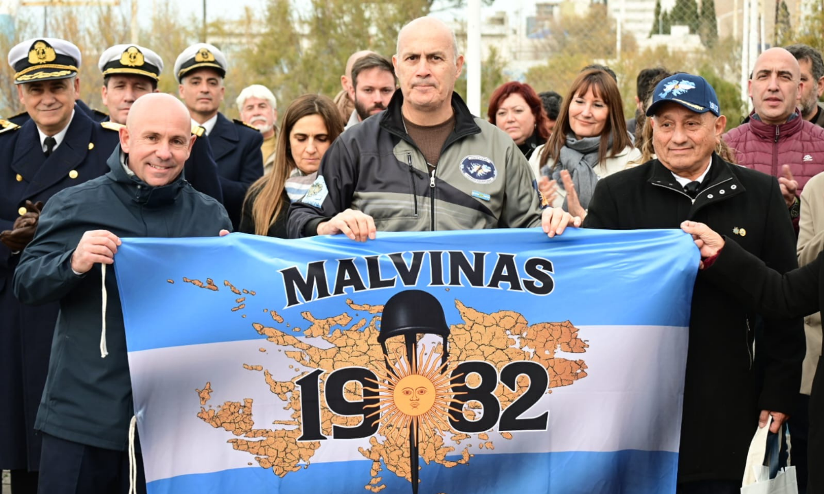 Sastre: “El Día que Madryn se quedó sin pan fue el abrazo de un pueblo a sus héroes”