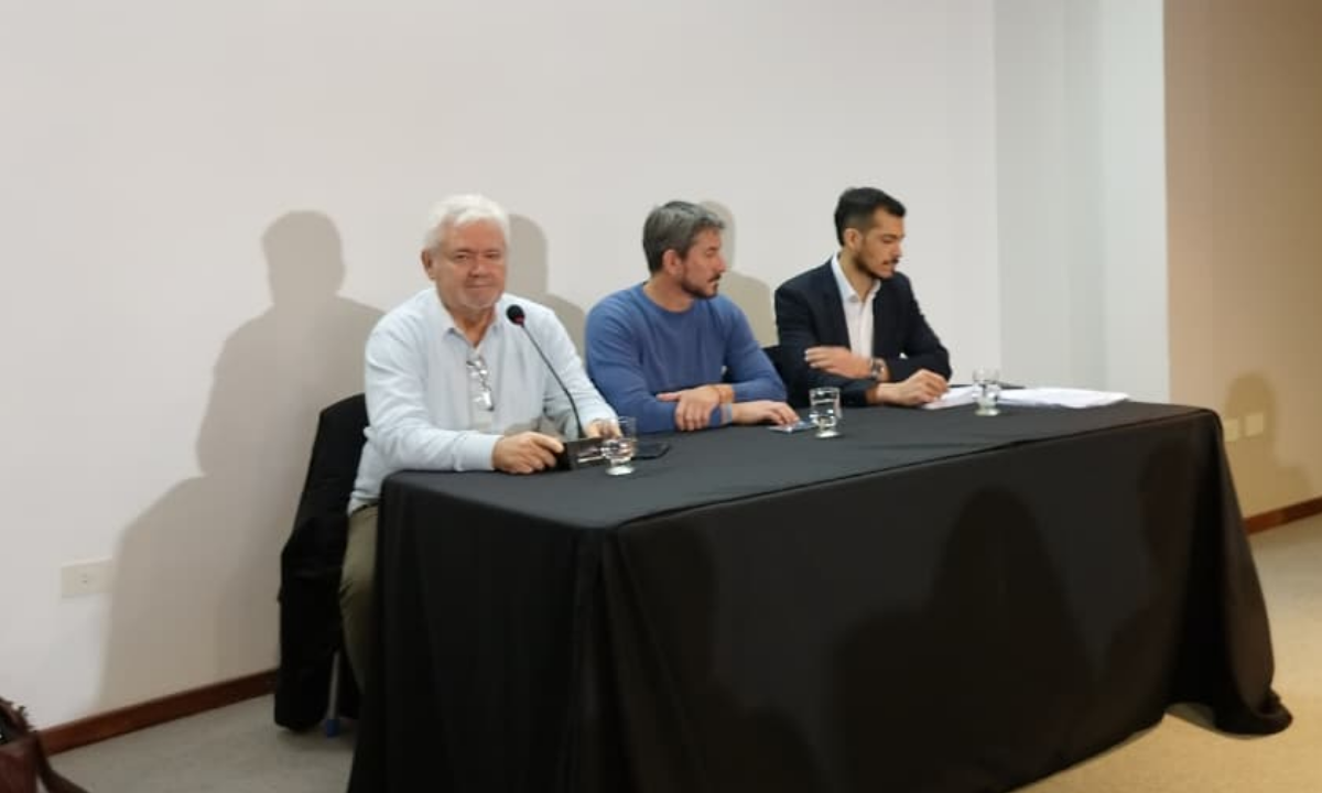 Veinte familias de Trelew firmaron sus escrituras y avanzan las gestiones de regularización dominial