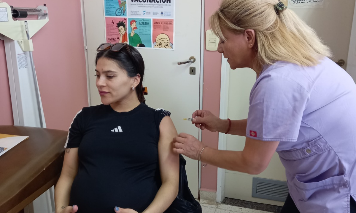 Más de 1.400 embarazadas se vacunaron en Chubut para proteger a sus bebés de la bronquiolitis y la neumonía