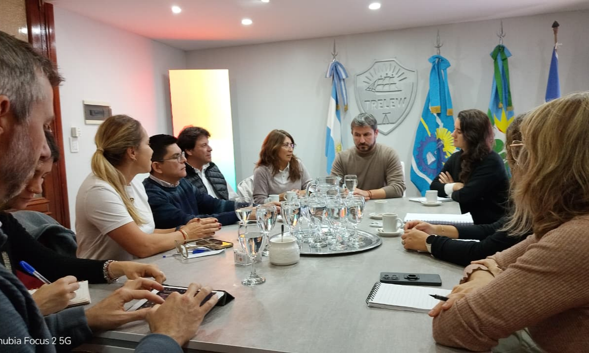 Merino destacó el interés del Banco Mundial en proyectos turísticos y logísticos para Trelew