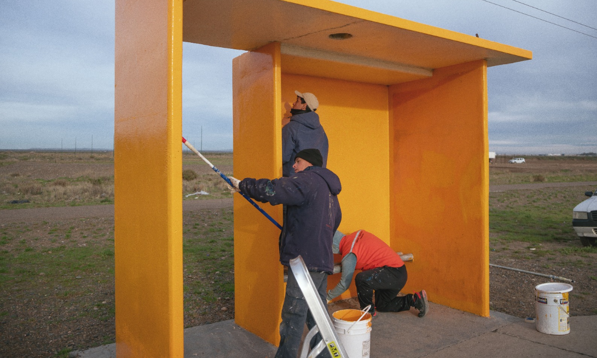 Rawson avanza con el reacondicionamiento de casetas de colectivos para mejorar la infraestructura urbana