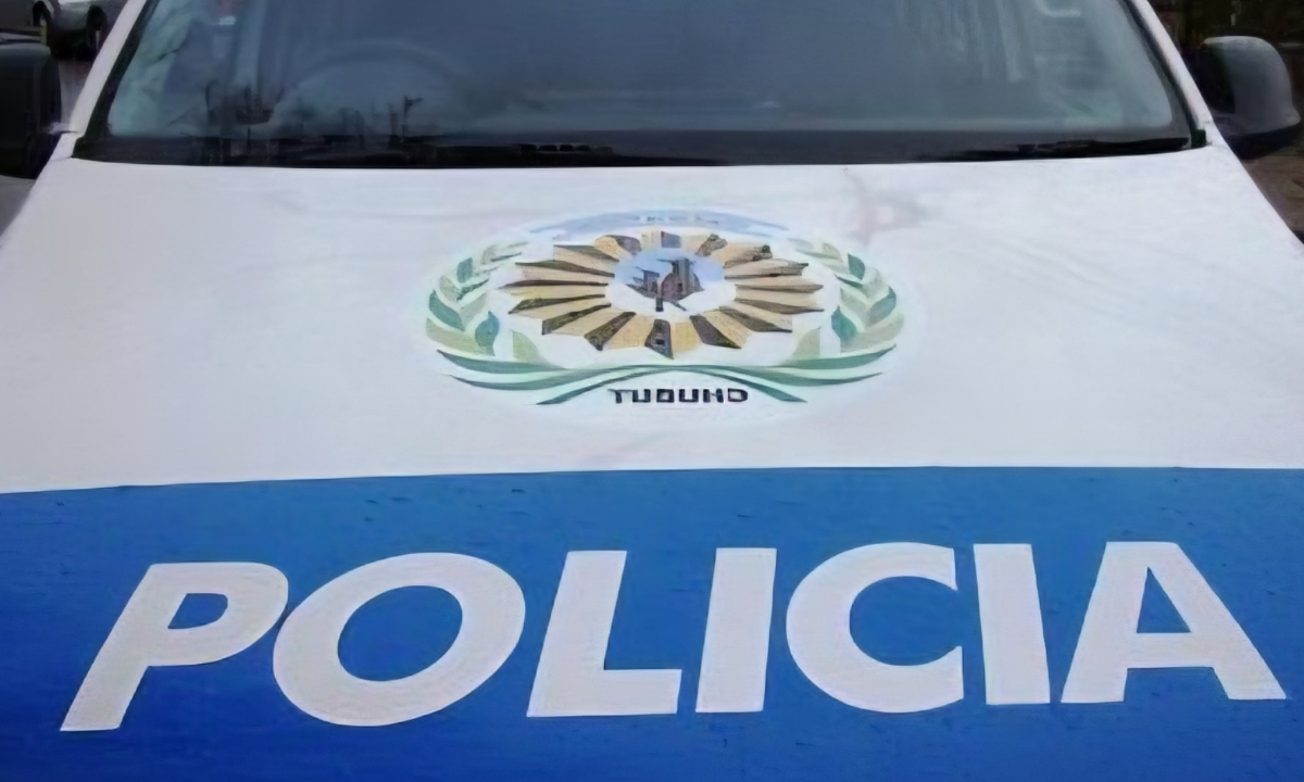 Un hombre fue detenido tras agredir a policías y causar daños en una vivienda