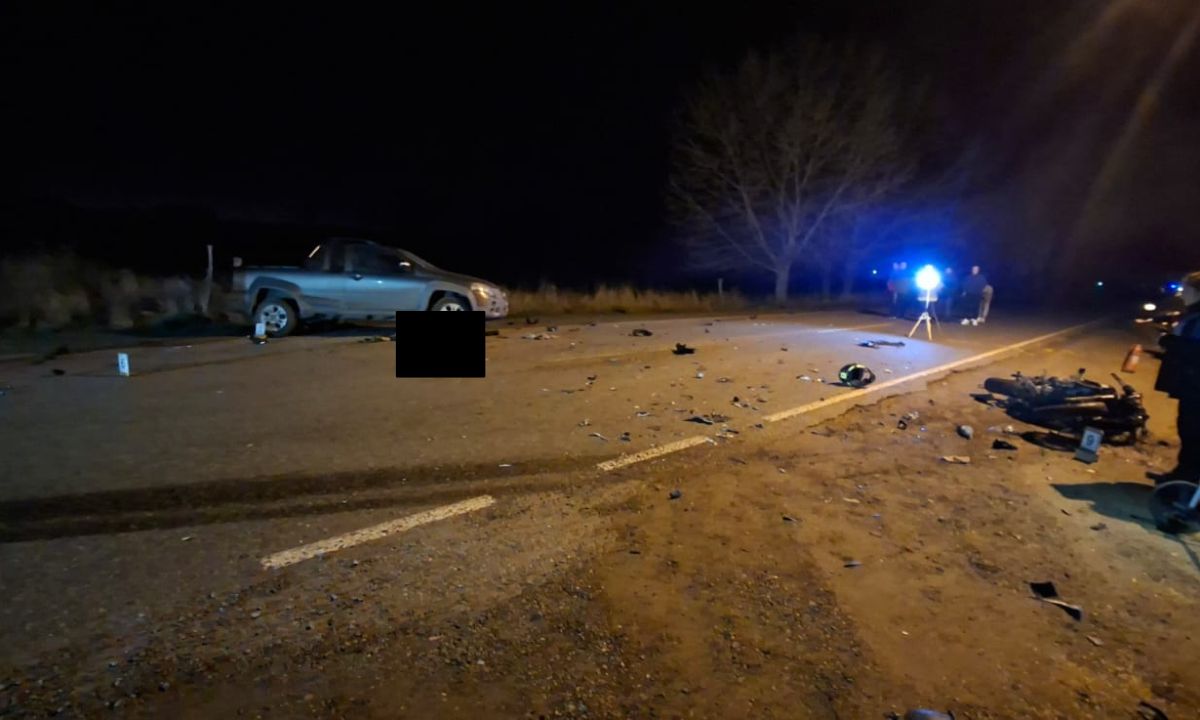 Accidente fatal sobre Ruta 7: murió un motociclista tras chocar con una Fiat Strada