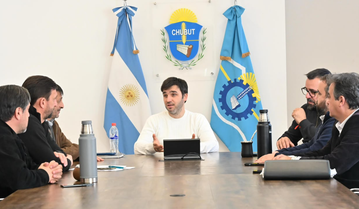Torres ratificó la defensa de los recursos provinciales y acordó con los municipios una estrategia común para Futaleufú
