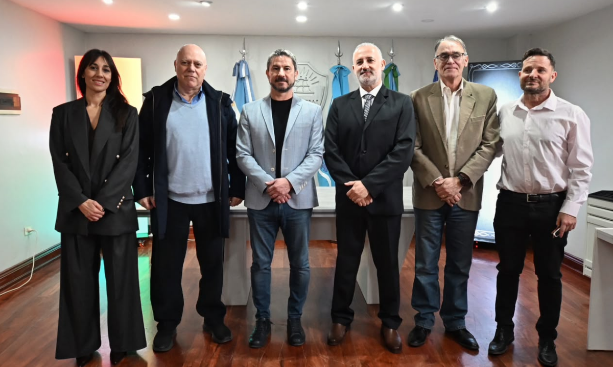 Merino destacó la incorporación de Vázquez al Tribunal de Cuentas y remarcó la importancia de los organismos de control