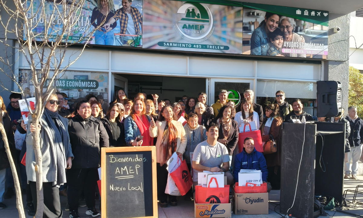 La Mutual de Empleados Provinciales inauguró una nueva proveeduría en Trelew