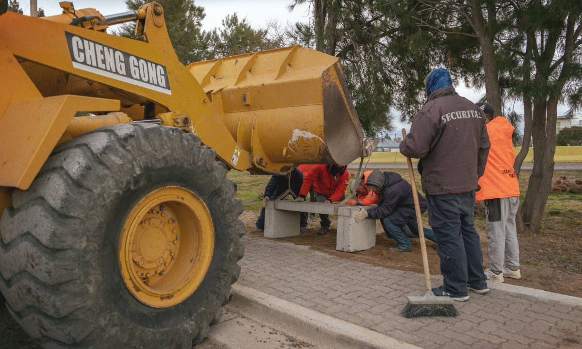 Rawson finalizó obras de puesta en valor en el barrio Luis Vernet y mejoró accesos en la zona de chacras