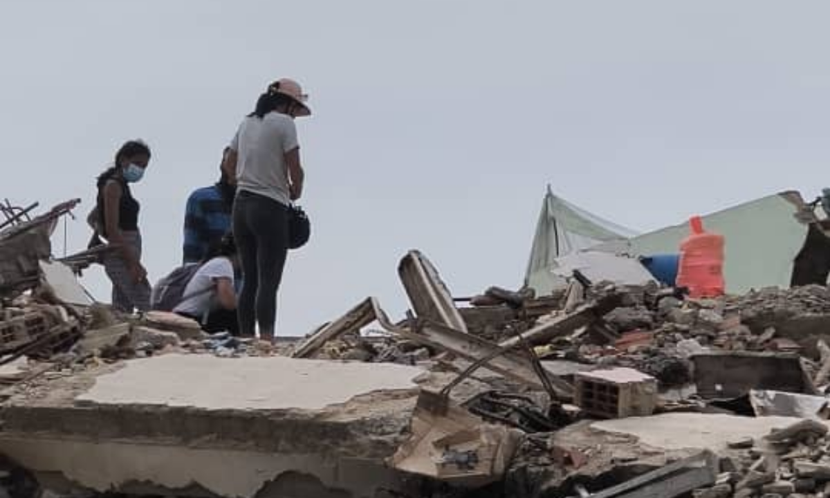 A un mes del terremoto que devastó a Venezuela, las réplicas continúan y persiste el temor