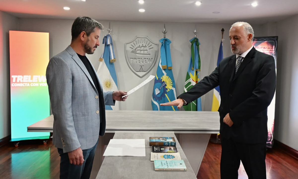 Jorge Vázquez asumió como vocal del Tribunal de Cuentas Municipal de Trelew
