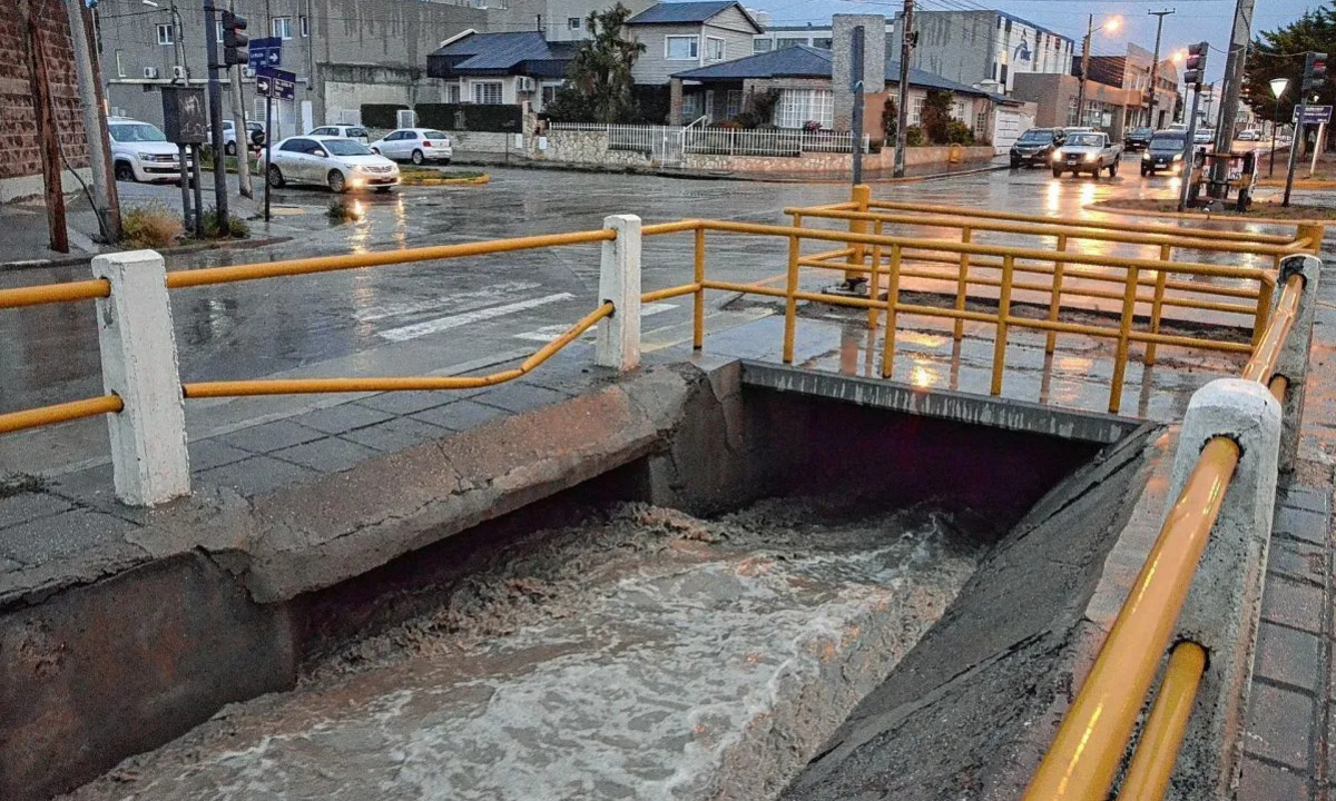 Comienza la obra de descarga al mar de los pluviales en Comodoro Rivadavia