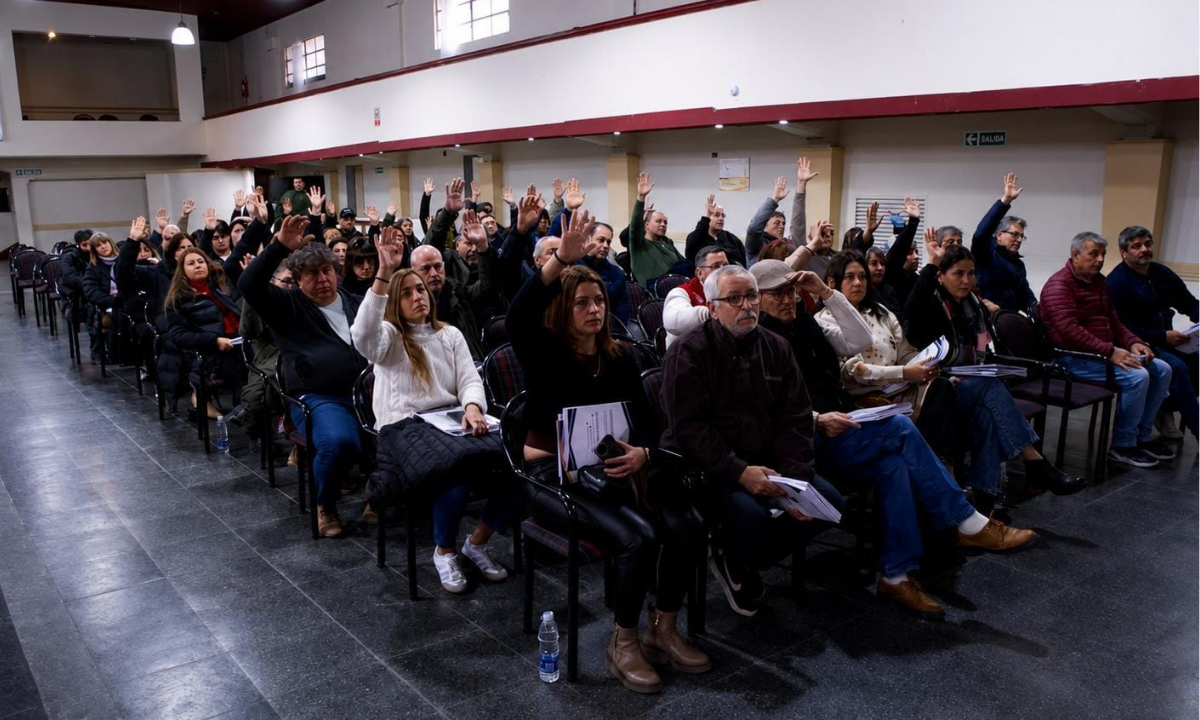 Trelew recuperó la conducción de la Cooperativa Eléctrica con un consejo elegido por los delegados