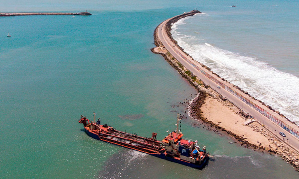 Biss destacó el crecimiento del puerto y aseguró que el dragado será clave para su desarrollo